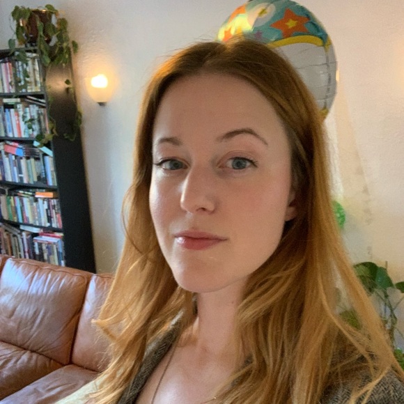 Meet your Posher, Julia - Picture 1 of 1